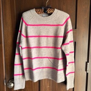 ❌ SOLD ❌ Evereve Thea Gray Sweater with Pink Stripes